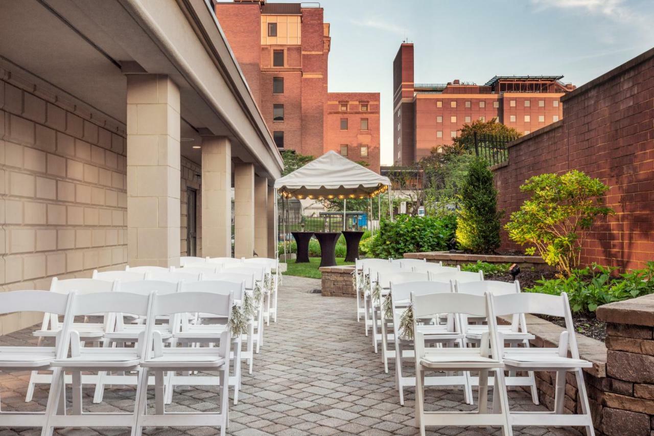 Courtyard Pittsburgh Shadyside Hotel Eksteriør billede