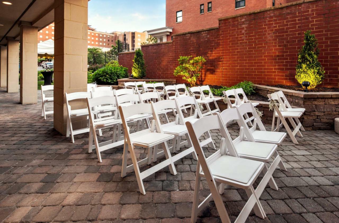 Courtyard Pittsburgh Shadyside Hotel Eksteriør billede